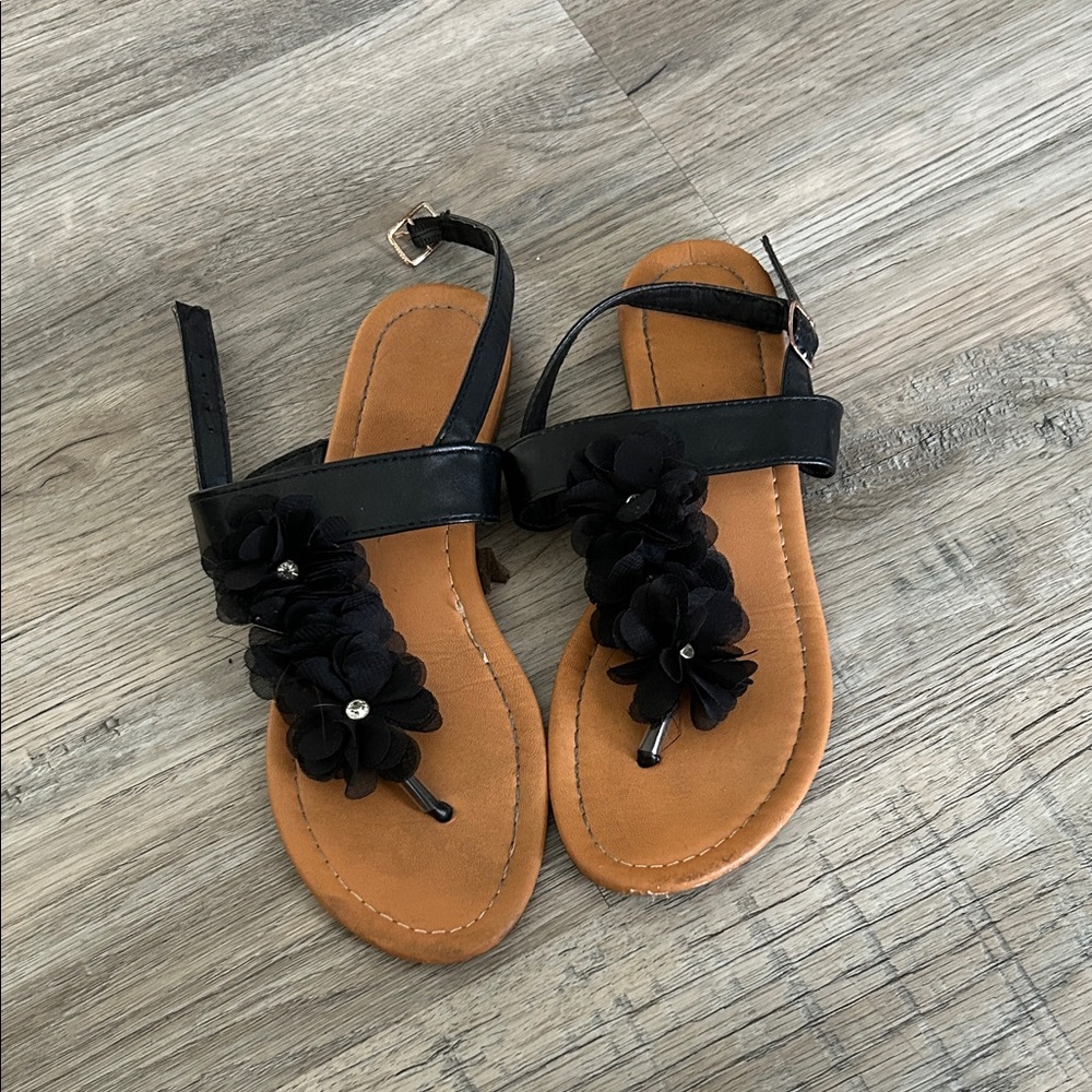 Rue21 Black Floral Sandals
